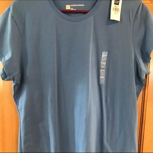 2/$15 NWT Women’s GAP Short Sleeve Stretch Tee Shirt